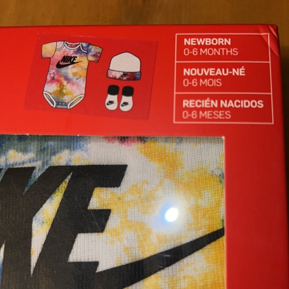 Nike 2-3 Pieces Set Outfit NIB - Picture 3 of 4